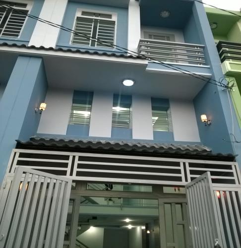 Cho thuê nhà mặt phố Đê La Thành, DT 30m2 x 4T, MT 3.2m, giá 25 triệu/tháng. LH: 096963966