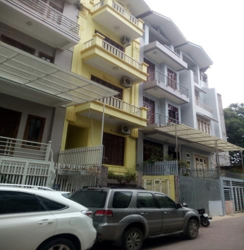 Chính chủ cho thuê biệt thự liền kề phân lô 445 Đội Cấn giá 1250$