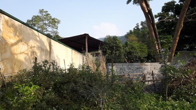 Bán 82m2 đất mặt đường Quốc lộ 6 mới, giá 330 triệu.