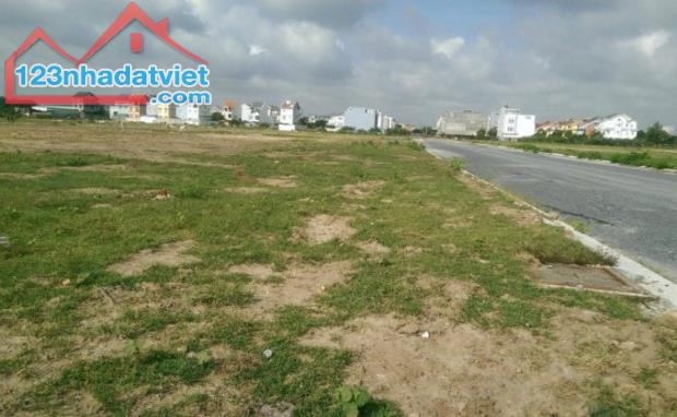 Cho thuê đất làm kho xưởng bãi tại Vĩnh Phúc, Bình Xuyên, Tam Hợp 10.000m2 có cắt nhỏ