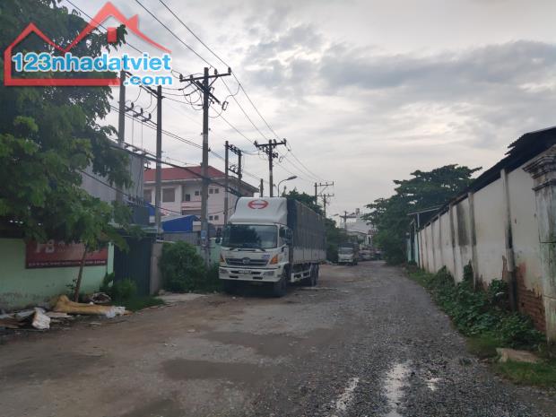 Cho thuê nhà xưởng 3.000m2 container 24h giáp Nguyễn Văn Quá, Quốc lộ 1A, giá rẻ Quận 12 - 2