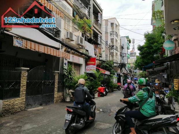 Cần bán nhà phố 1 trệt 4 lầu Nguyễn Thiện Thuật Q3 TP.HCM - 1