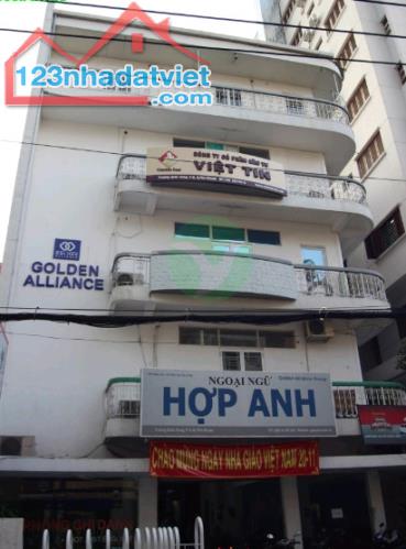 Cho thuê căn góc MT đường Phổ Quang phường 9 Phú Nhuận 6x18m
