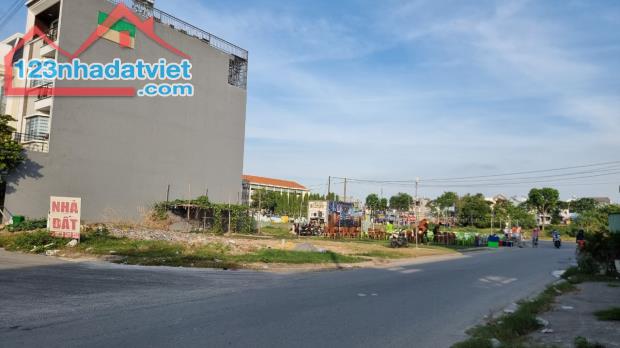 Bán Đất Lô Góc KDC Vĩnh Lộc - BHHB - Bình Tân DT 9.8m x 17m Giá 11 Tỷ
