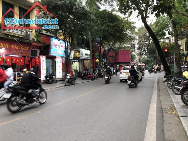 Bán nhà khách sạn Hàng Bông DT 104 m2 giá 150 tỷ Hoàn Kiếm Hà Nội, lô góc ngã tư - 3
