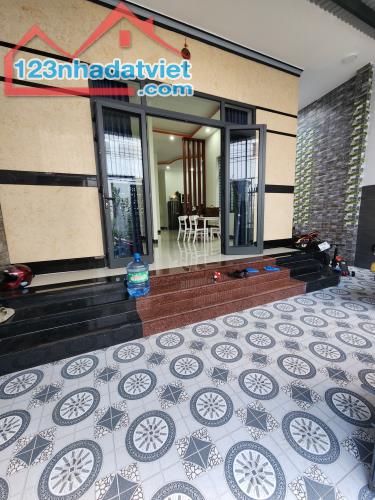 Bán Nhà mới xây đường Huỳnh Thúc Kháng  Ngay Trung Tâm Thị Trấn Diên Khánh 159M2 - 4