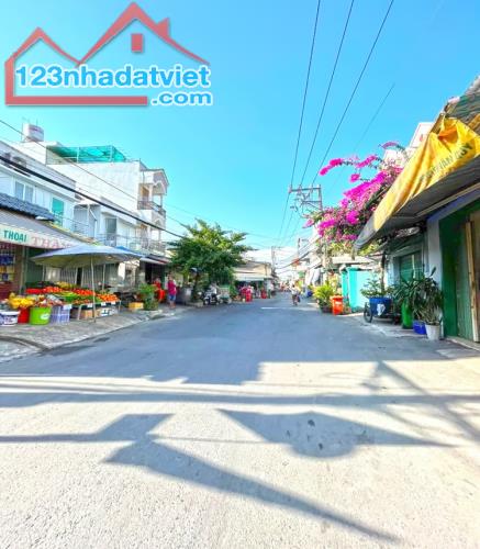 Cho thuê nhà 1 lầu hẻm xe hơi 160 Nguyễn Văn Quỳ, Quận 7 - 2