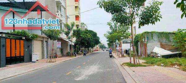 Bán đất biệt thự đường Nguyễn Thị Minh Khai hướng Đông nam - phường 8