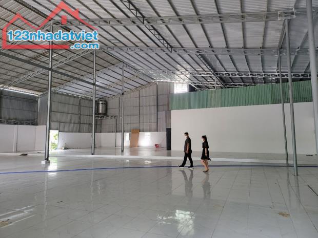 Cho thuê 900 m2 kho xưởng mới Cụm Công Ngiệp thuận an giá 45 triệu/tháng