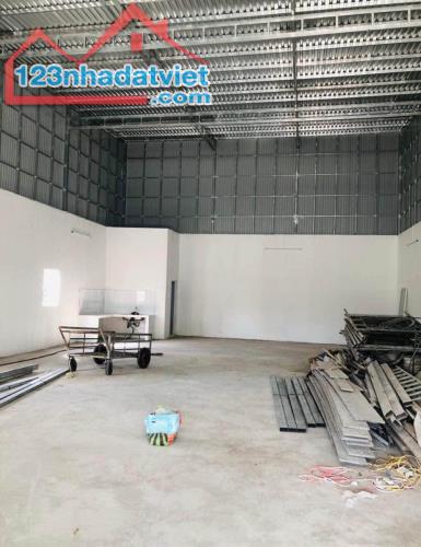 Có căn nhà xưởng đang cho thuê 6tr/tháng cần bán ở Tân Xuân,Hóc Môn , sổ hồng riêng 820tri - 3