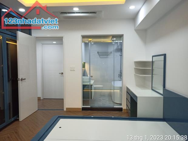 Cần cho thuê căn hộ Cosmo City, 99 Nguyễn Thị Thập, Phường Tân Phú, Quận 7, diện tích 128m - 3