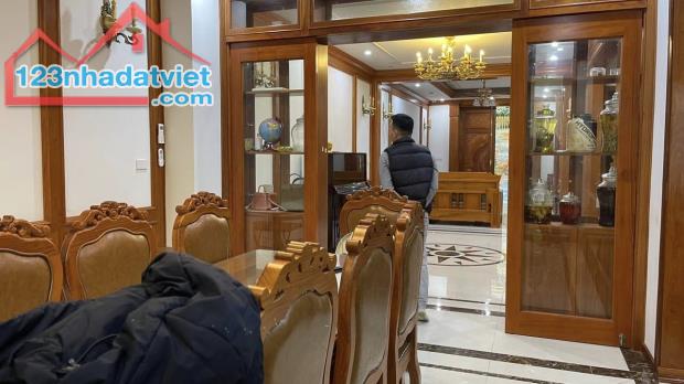 (SIÊU VIP) Bán biệt thự 262 Nguyễn Huy Tưởng 175mx4T nội thất xịn nơi ở lý tưởng Thanh - 3