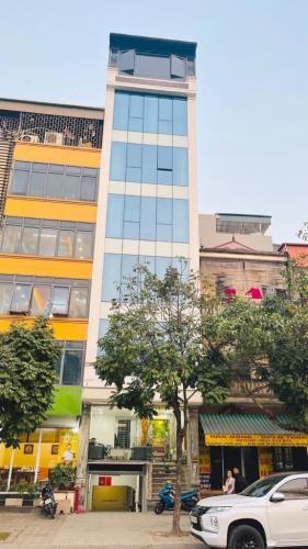 Bán nhà mặt phố Nguyễn Văn Cừ 60m2 - 6 tầng, MT 4m, 22.5 tỷ có Thang Máy