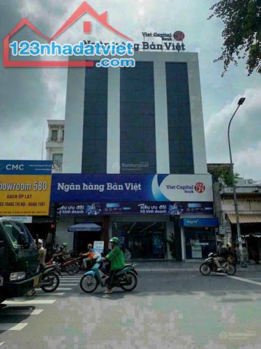 Gia đình có việc cần Bán nhà mặt tiền Nguyễn Trãi 8x20 cho thuê 250 triệu/tháng 6 lầu chỉ