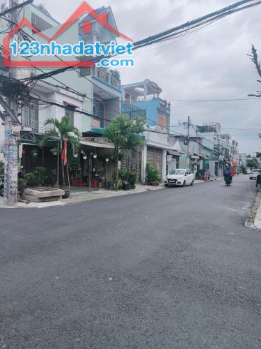 Cần bán mặt tiền  2 tầng dt 4x25 Nguyễn Thị Thơi Hiệp Thành Quận 12