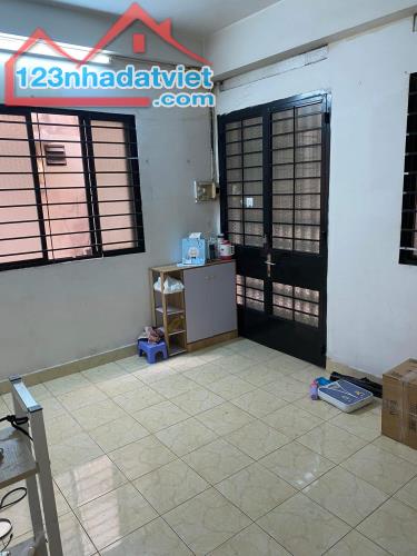 Cần cho thuê căn hộ chung cư Bàu Cát 2, Quận Tân Bình, Hồ Chí Minh
