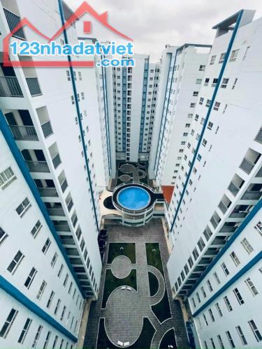 Cho thuê căn 3PN Có nội thất cơ bản  tại chung cư 35 Hồ Học Lãm,Bình Tân. Giá 6 - 1