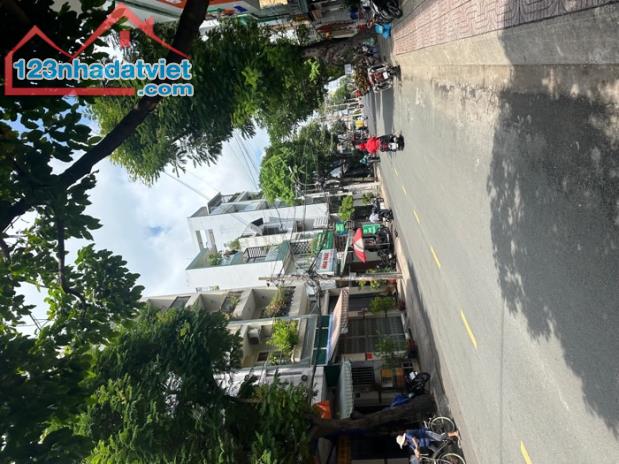 Bán nhà 2 mặt tiền đường Thống Nhất, Q Tân Phú, DT 72m2 (4,2x17) 3 lầu giá 18,7 tỷ. ( TL ) - 3