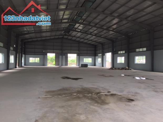 Cho thuê kho xưởng DT 2700m2 Đức Giang Long Biên Hà Nội.