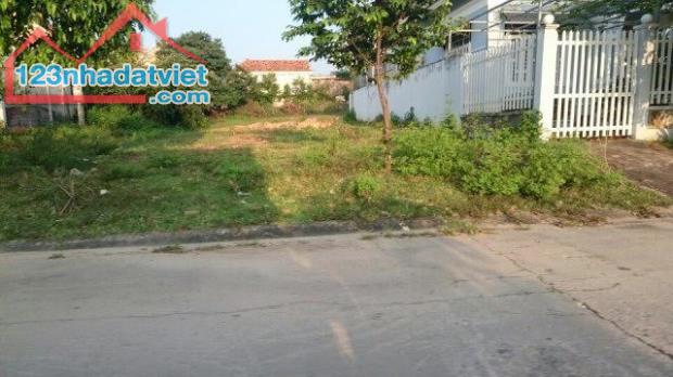 KD phá sản sang gấp lô đất 900m2(30x30m), ngay MT đường nhựa 25m, giá chỉ 650 triệu/nền - 1