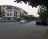 Bán nhà mới xây ở Cầu Bươu, Thanh Trì, Hà Nội. - DT 40m2. - Mặt tiền 4m nhà hai mặt tiền
