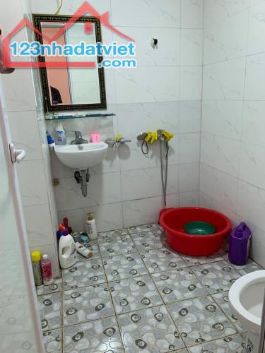 Bán nhà 50m2 đường Dương Văn Bé cách mặt phố 30m, mặt tiền 6m, nhà 5 tầng Cực đẹp, Ở ngay - 4