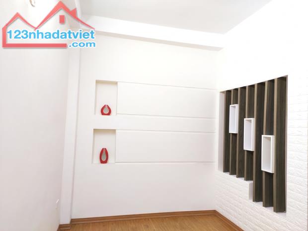 Bán nhà chính chủ ngõ 461 Minh Khai, 38m2, Ngõ thông, Cách mặt phố 50m, LH: 0963520025 - 3