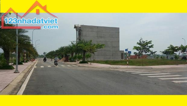 Bán gấp 2 lô đất liền kề 5x17m Bella Vista City giá rẻ - 2