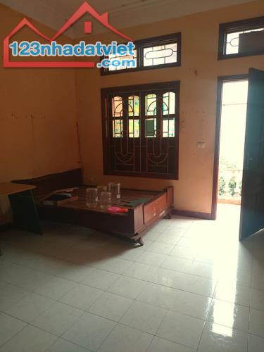 Bán nhà mặt ngõ 559 Kim Ngưu, 45m2, ngõ to Ôtô tránh, Vỉa hè, Kinh doanh, Giá chỉ 4,8 tỷ - 2