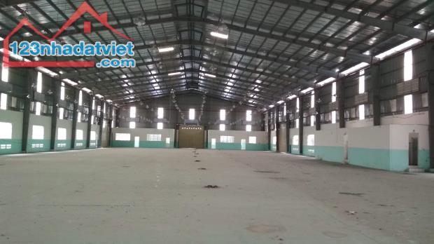 Cần cho thuê kho xưởng 4.000m2 Tân Thới Nhất 8 gần Phan Văn Hớn Q.12 - 1