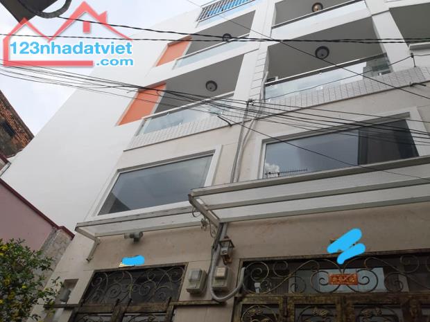 Bán nhà tặng nội thất đường Nguyễn Tri Phương, Quận 10,55m,5 tầng 5PN giá 8 tỷ