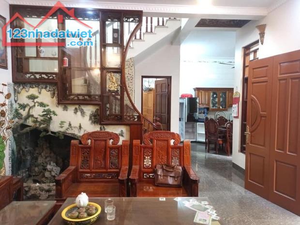 Nhà vị trị Kinh doanh phố Pháo Đài Láng Dt 40m2 x5 tầng Mt 4m Giá 7,2 tỷ, Lh 0913518923 - 1