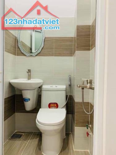 Bán nhà MT KD Nguyễn Trọng Tuyển, P8, Phú Nhuận, 40m2, 3 tầng. - 4