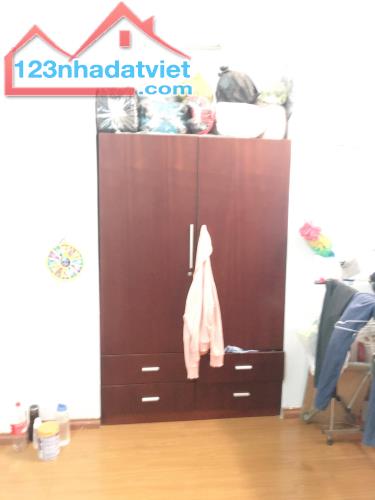 Bán nhà Phan Đăng Lưu, Phú Nhuận, 41m2, 3 lâu, nở hậu, 4 bước ra mặt tiền, chi 5,6 tỷ, TL. - 2
