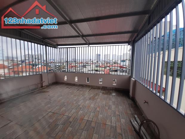 Bán tòa nhà VP 8 Tầng, phố Nguyễn Ngọc Nại, Thanh Xuân. 126 m2 x 8T x Mt 8m. ÔTô, KD - 4