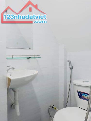 Bán nhà HXH Hoàng Hoa Thám, Phường 5 Bình Thạnh giá, 22m2 (2.7x8) giá 2.75 tỷ TL - 4