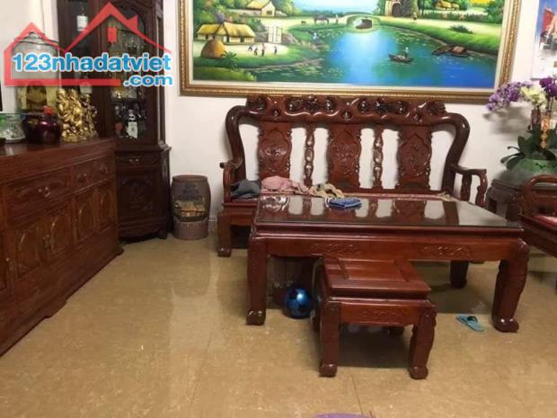 Bán nhà 5 tầng khu phân lô Hoàng Văn Thái 52m Mặt tiền 4,5m giá 5,6 tỷ Lh 0886631856 - 1