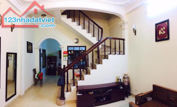 Bán nhà Hoàng Văn Thái gần Ngã tư sở 40m2 x4 tầng giá 5 tỷ 900tr Lh 0911551516 - 3