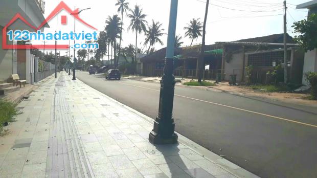 Cần bán giá tốt-Đất MT 22m Nguyễn Đình Chiểu-Hàm Tiến-Phan Thiết-DT 1.507m2. - 2