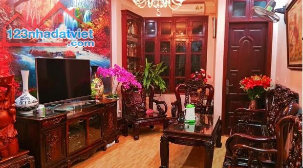 Bán nhà mặt ngõ Nguyễn Văn Huyên- VỈA HÈ - KINH DOANH 57m2x5T,giá 14,1 tỷ