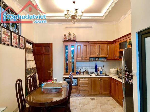 Phân lô Nguyễn Khánh Toàn - Cầu Giấy 5 Tầng 52m2 Ôtô tránh, Gần phố Nhà đẹp 10,9 Tỷ - 2