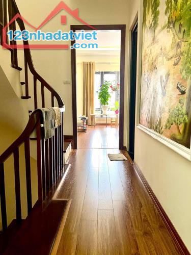Phân lô Nguyễn Khánh Toàn - Cầu Giấy 5 Tầng 52m2 Ôtô tránh, Gần phố Nhà đẹp 10,9 Tỷ - 3