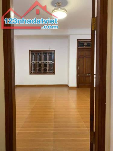 Bán nhà ngõ Hào Nam, 35m2 x5 tầng, mt 4.3 m, Giá 4 tỷ 600tr  Lh 0911002289 - 1