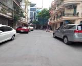 Bán nhà Mặt ngõ Kinh Doanh phố Thành Công, 35m2 x4 tâng, ô tô đỗ cửa, giá 5,8 tỷ