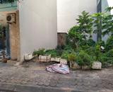 Đất dịch vụ Dương Nội sổ đỏ hoa hậu ba bước ra Thiên Đường Bảo Sơn nhỉnh 9 tỷ