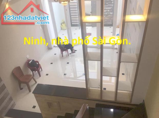 Nhà mặt tiền KD Trịnh Đình Trọng, Hòa Thạnh, Tân Phú, 70m2, 4 tầng, mói coong.