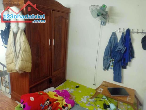 Bán nhà Ngõ 64 Chùa Láng Dt 30m2 x5 tầng Giá 3,5 tỷ Lh 0913895929 - 4