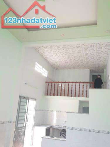 Chính chủ cần tiền trả nợ cần bán căn nhà trọ 300m2(10x30) vị trí sát Công ty VINAMILL - 1