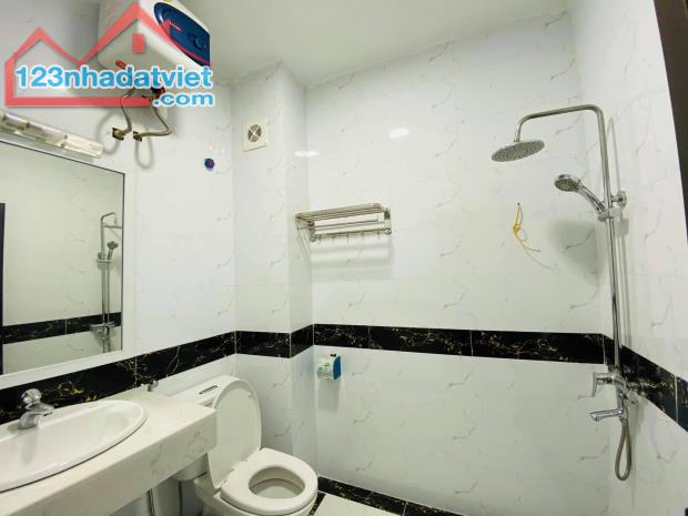 Phân lô Hoàng Quốc Việt 5 Tầng 65m2 Gara 2 ôtô, Thang máy, Vỉa hè, Nhà đẹp 10 Tỷ - 5