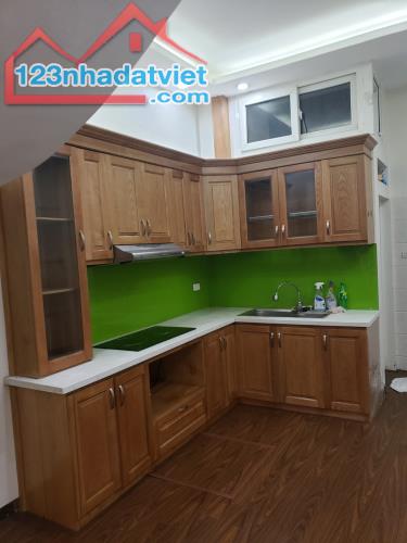 Siêu hiếm Dốc Thọ Lão 72m2, 3 tầng mt5.5m, chỉ 8.1tỷ.